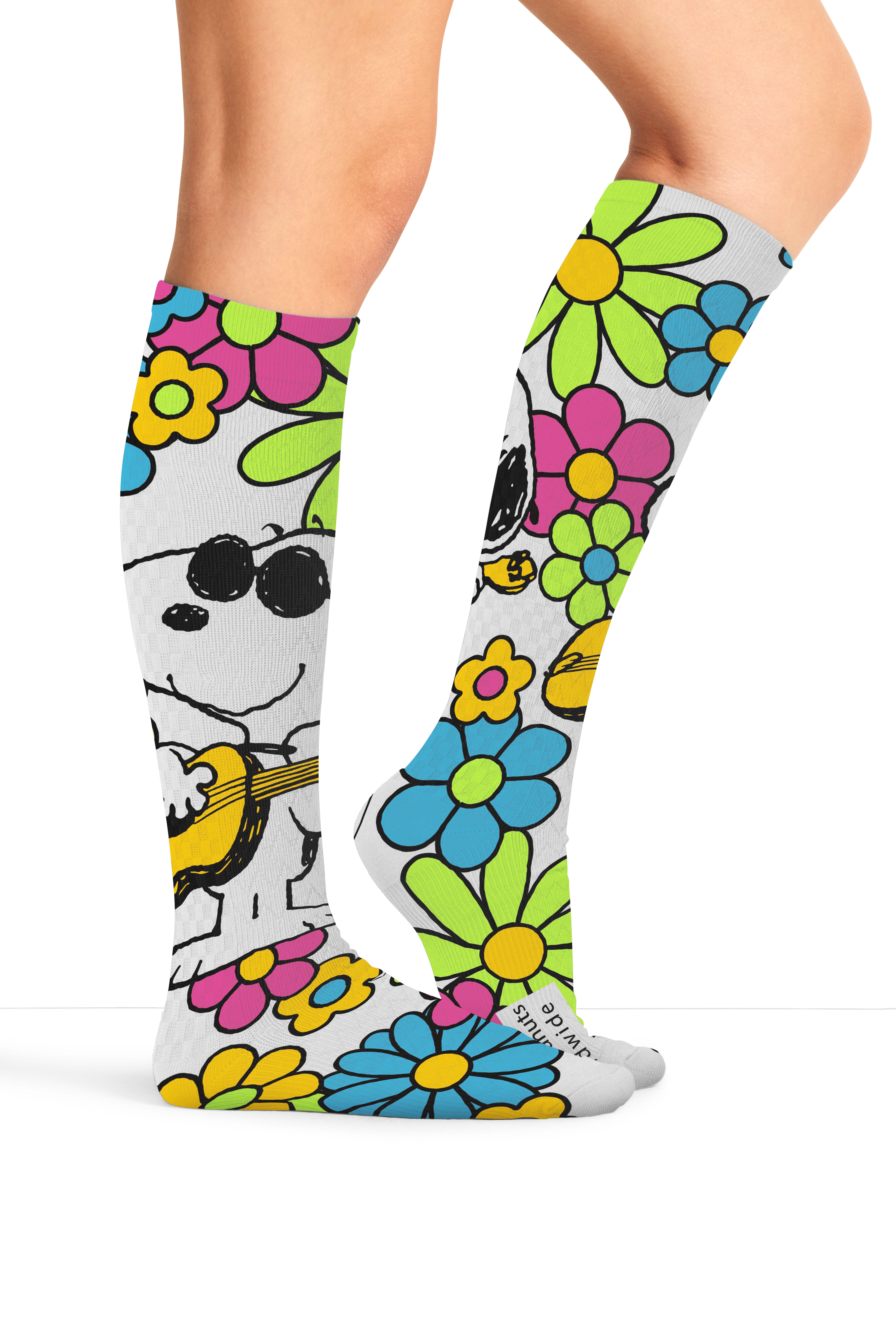 Women's 10-15 mmHg Support Sock, PNS Snoopy Grooves | print, large