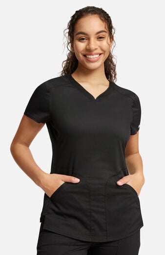 Women's 2-Pocket Sweetheart V-Neck Scrub Top Women's 2-Pocket Sweetheart V-Neck Scrub Top
