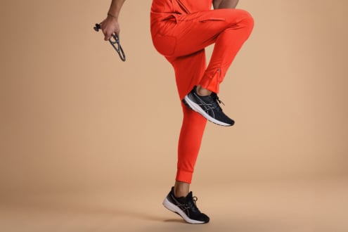 How Are Jogger Scrubs Supposed to Fit?