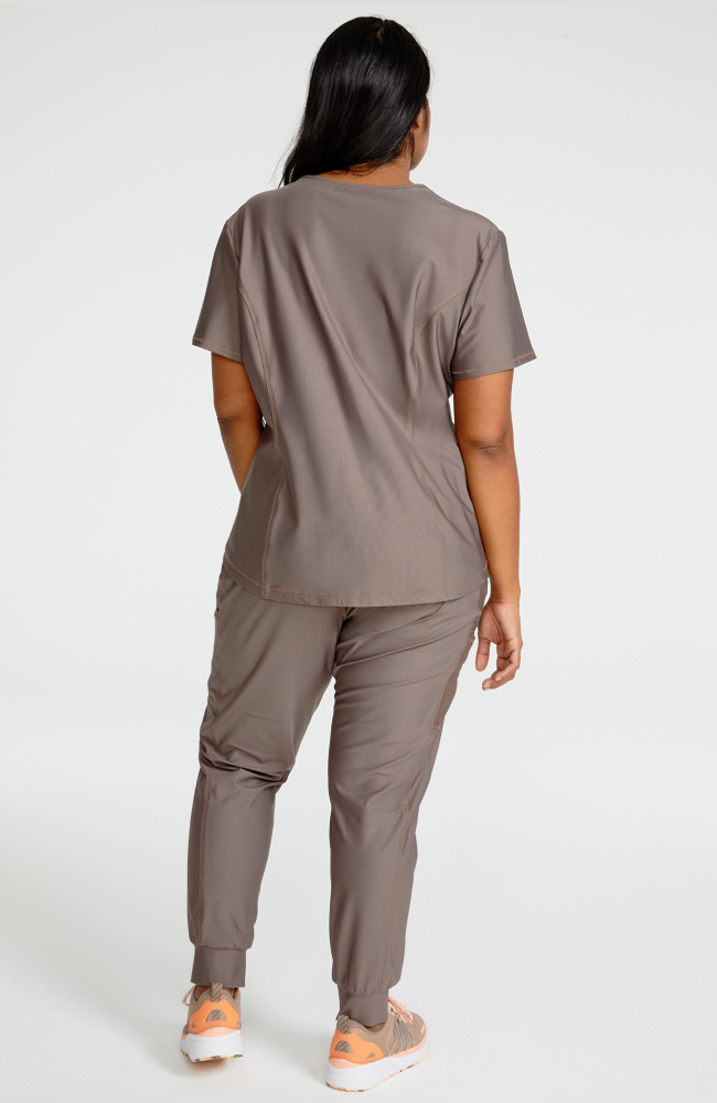 Women's Scrub Set: Tuckable V-Neck Top & Jogger Pant
